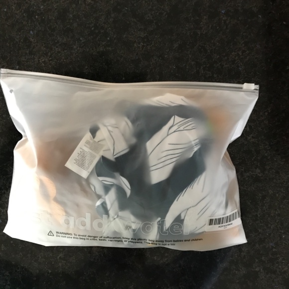 NWT Adorable Brand New CupShe Swim Suit Size M - Picture 10 of 10